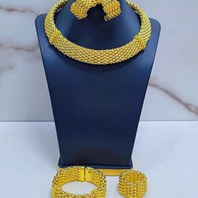 Luxury Textured Gold Mesh Jewelry Set