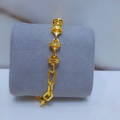 Luxury Gold Structured Link Bracelet
