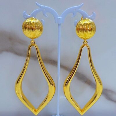 Luxury Gold Hollow Teardrop Earrings