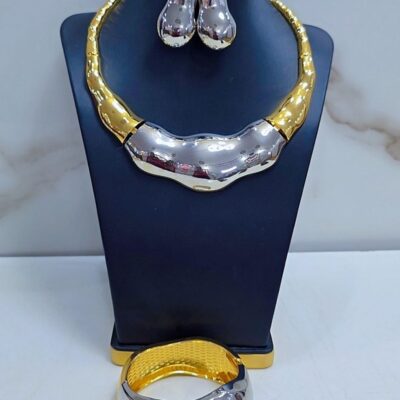 Luxury Gold Classic Minimal Jewelry Set